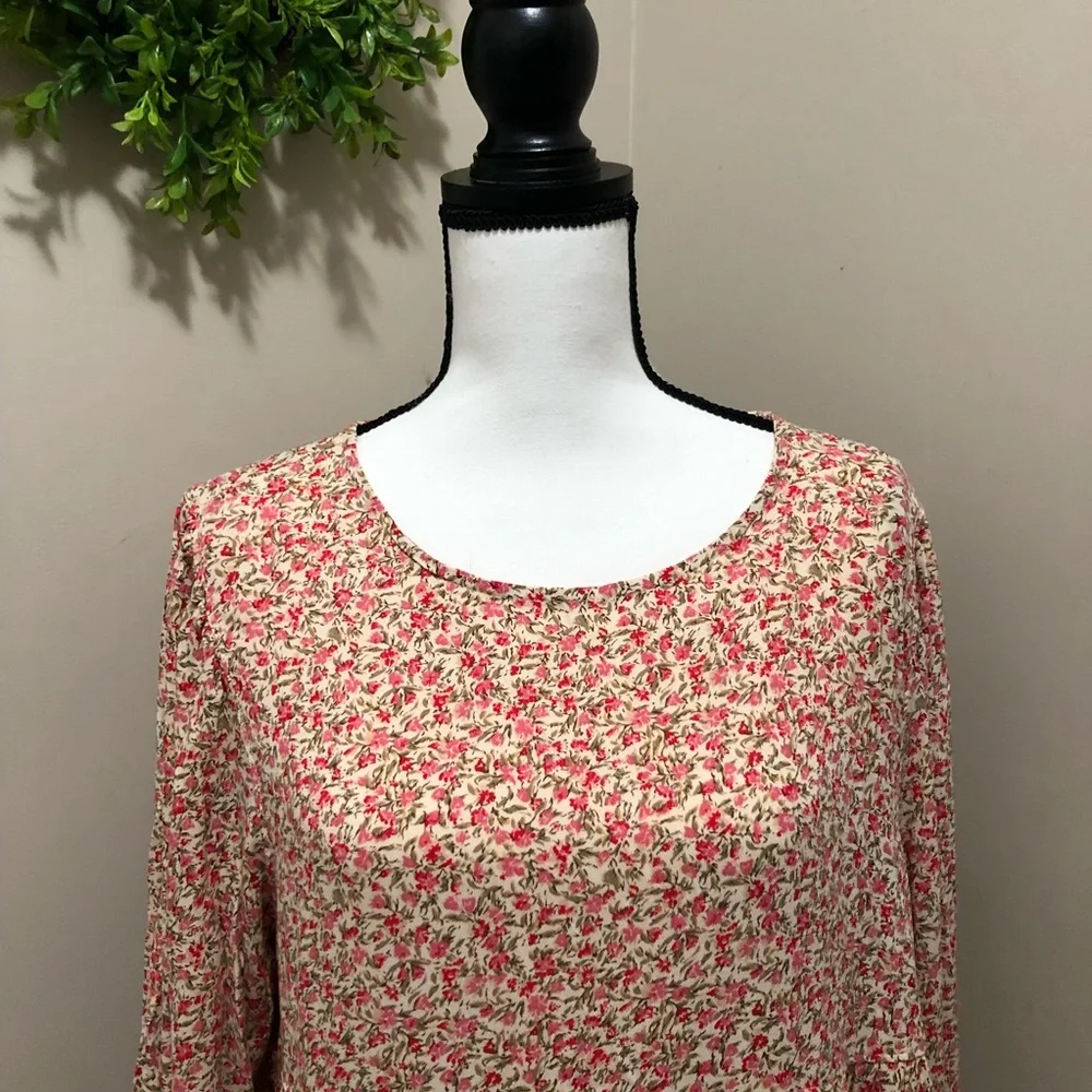 American Eagle 🦅Top - Picture 7 of 7